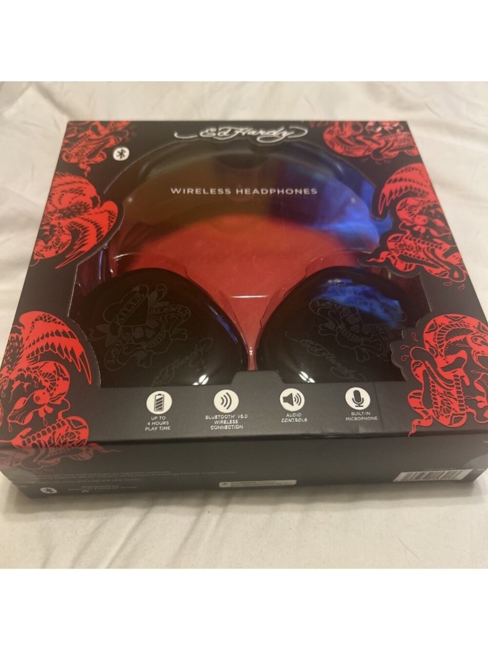 Ed Hardy Wireless Bluetooth Headphones Skull “Love Kills Slowly” Black Sealed
